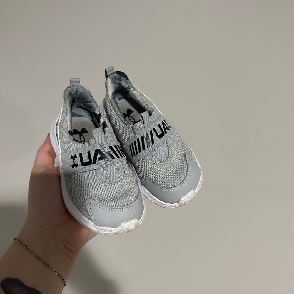 Under Armour Gray Kids Sneakers - Picture 2 of 2
